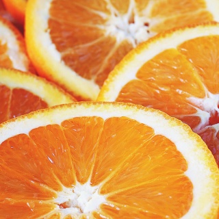 Apfelsinenflecken entfernen