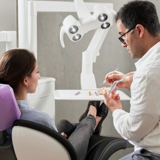 Lohnt sich eine professionelle Zahnreinigung beim Zahnarzt wirklich?