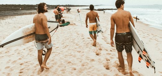 Surfcamp buchen - Was ist zu beachten?