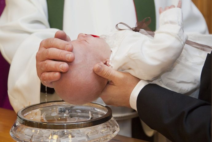 Tipps für die Taufe – So gelingt eine angenehme Zeremonie und Feier