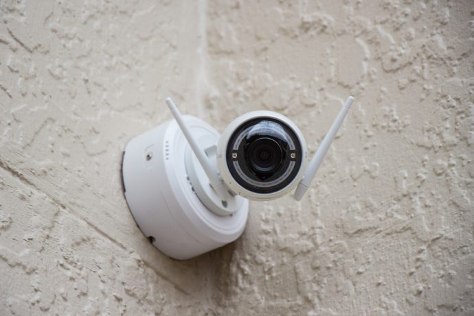 Überwachen Sie Ihr Grundstück und Haus mit einer WLAN Kamera