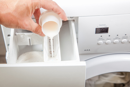 Waschmaschinen-Waschmittelfach reinigen